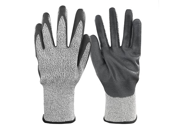 Anti cut Level 5 nitrile coated glove