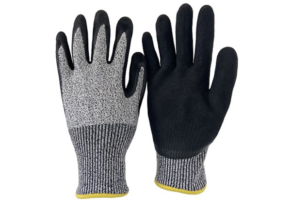 Anti cut Level 5 sandy nitrile coated glove