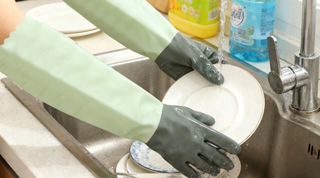 Winter Cleaning Essentials Checklist - Household Gloves